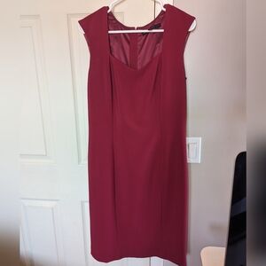 White House Black Market Fuschia V neck midi dress, lined, pearl zipper pull